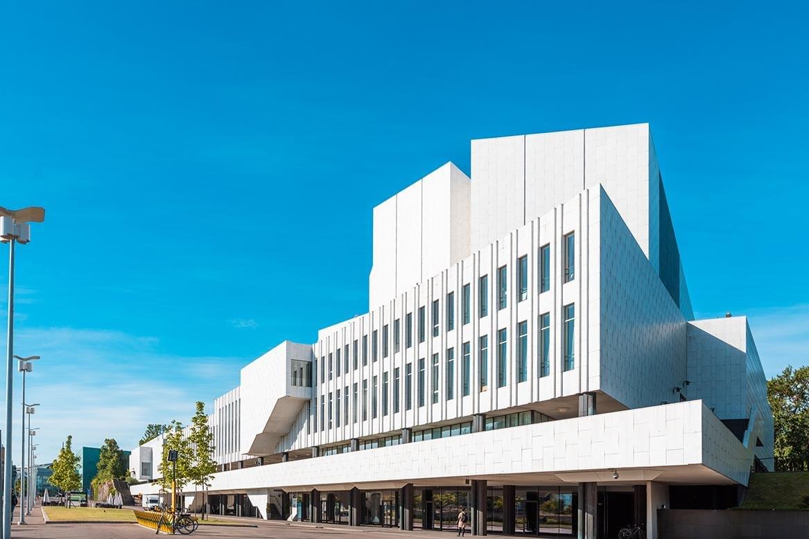 Witness the Modernist architecture of Finlandia Hall