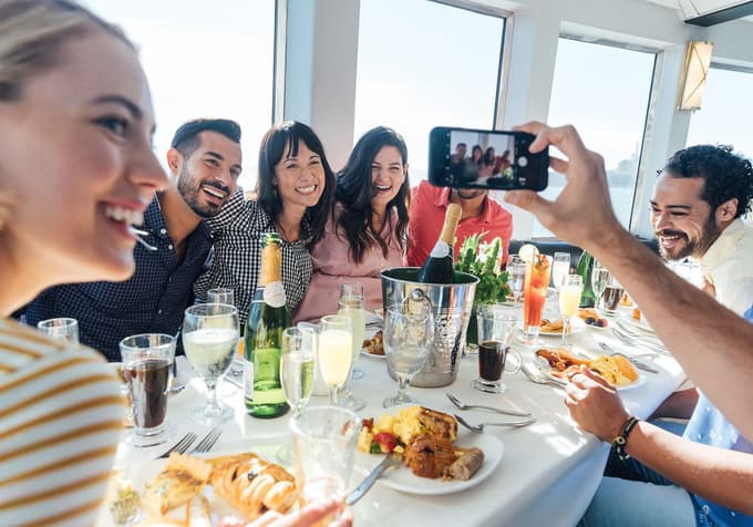 Capture the beautiful moments of the trip with friends