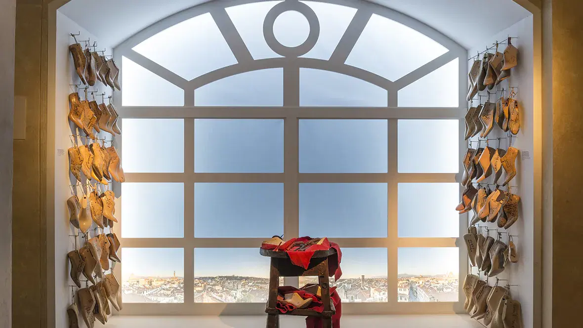 予約済み　Salvatore Ferragamo MY MUSE Salvatore Ferragamo Museum Tickets | Book & Get Upto 35% Off