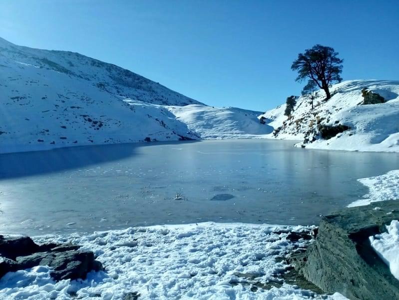 Brahmatal Trek, Uttarakhand Image