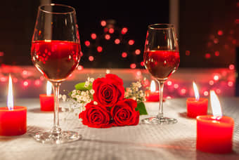 Enjoy a romantic dining experience in Mumbai
