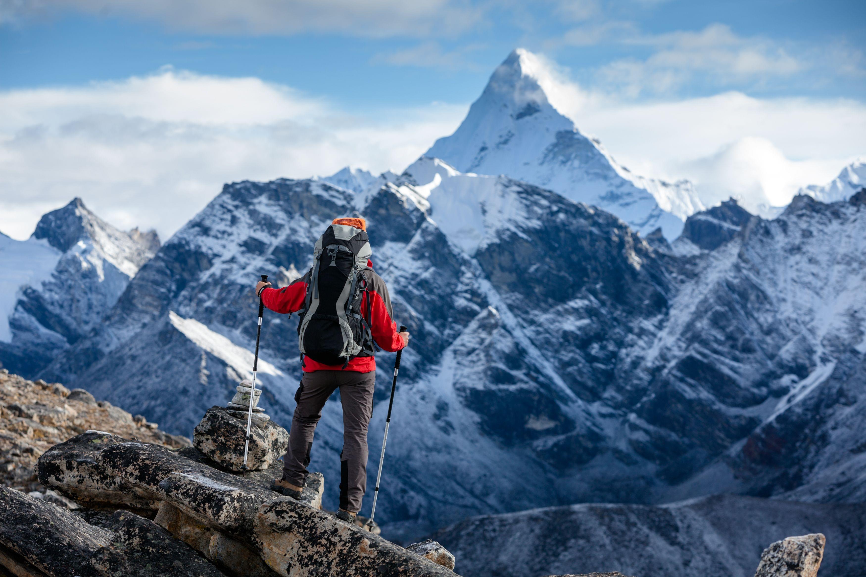 snow treks in Himalayas