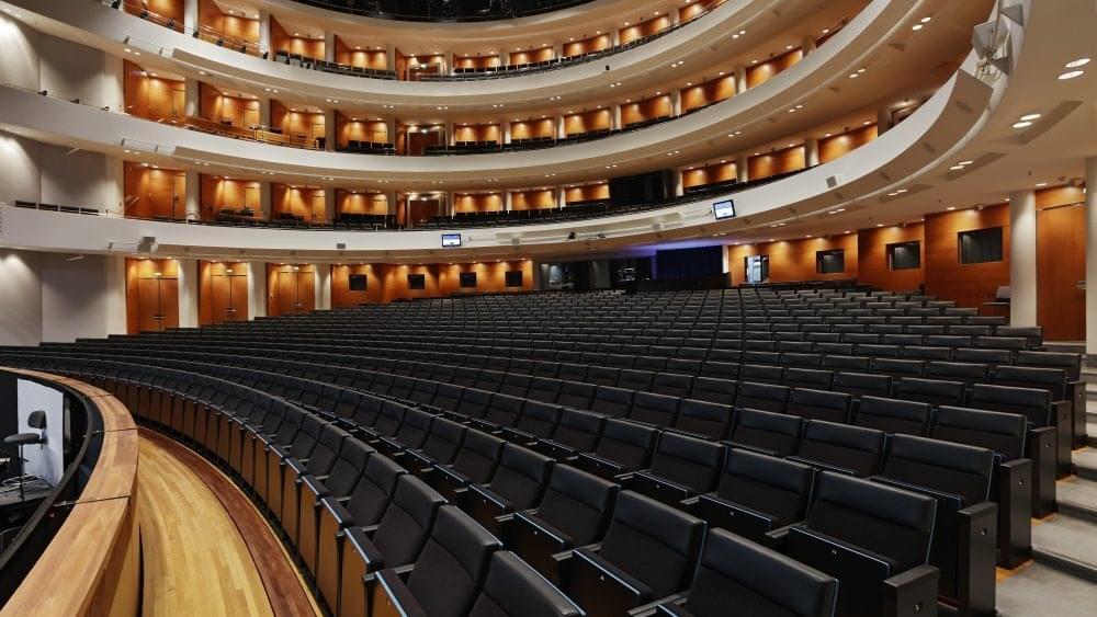 Attend a ballet or opera show at the Finnish National Opera and Ballet