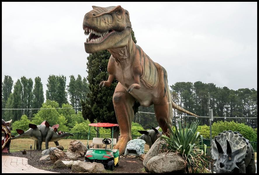 dubai garden glow dinosaur