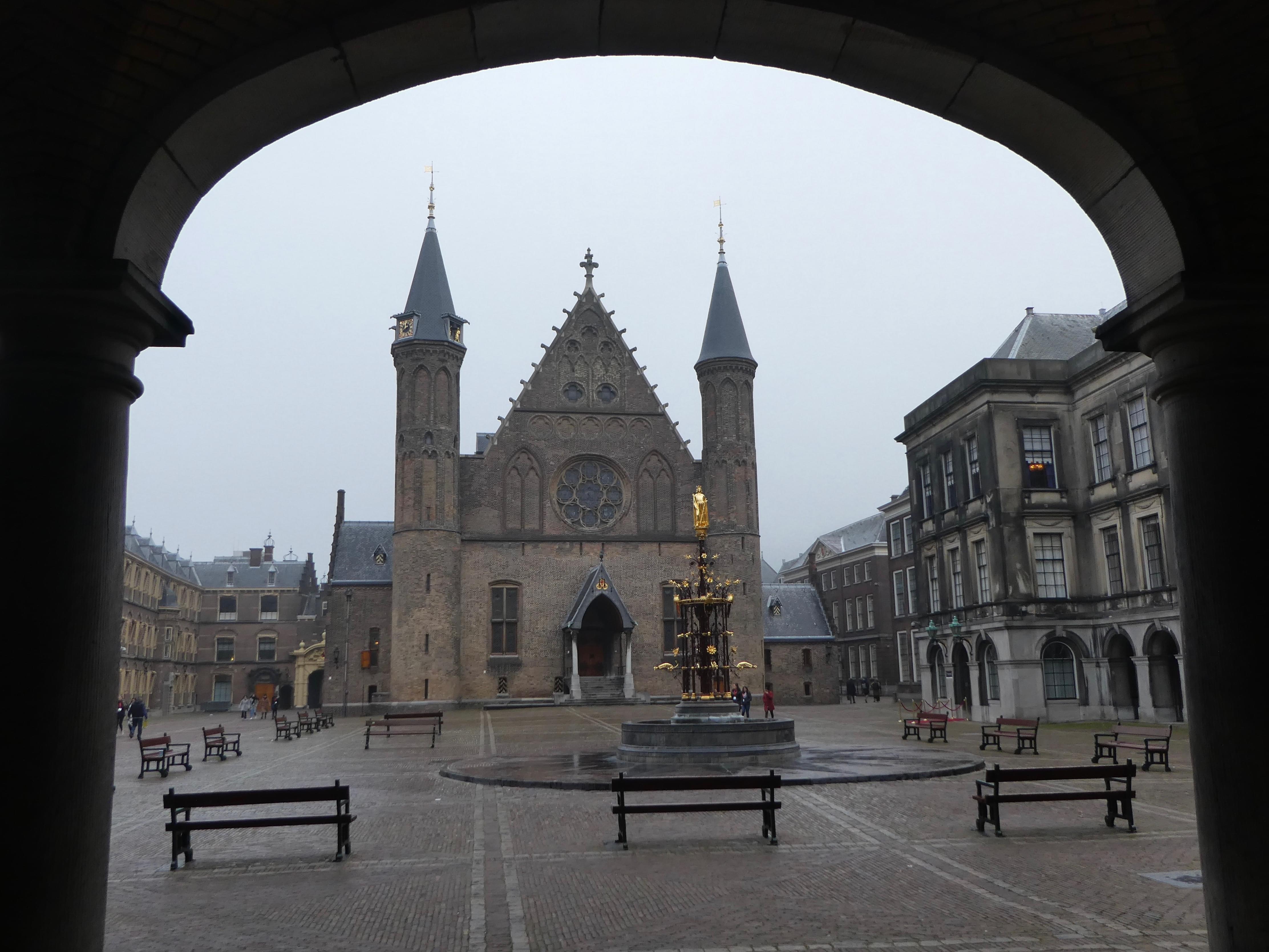 Take a walk in the Courtyards