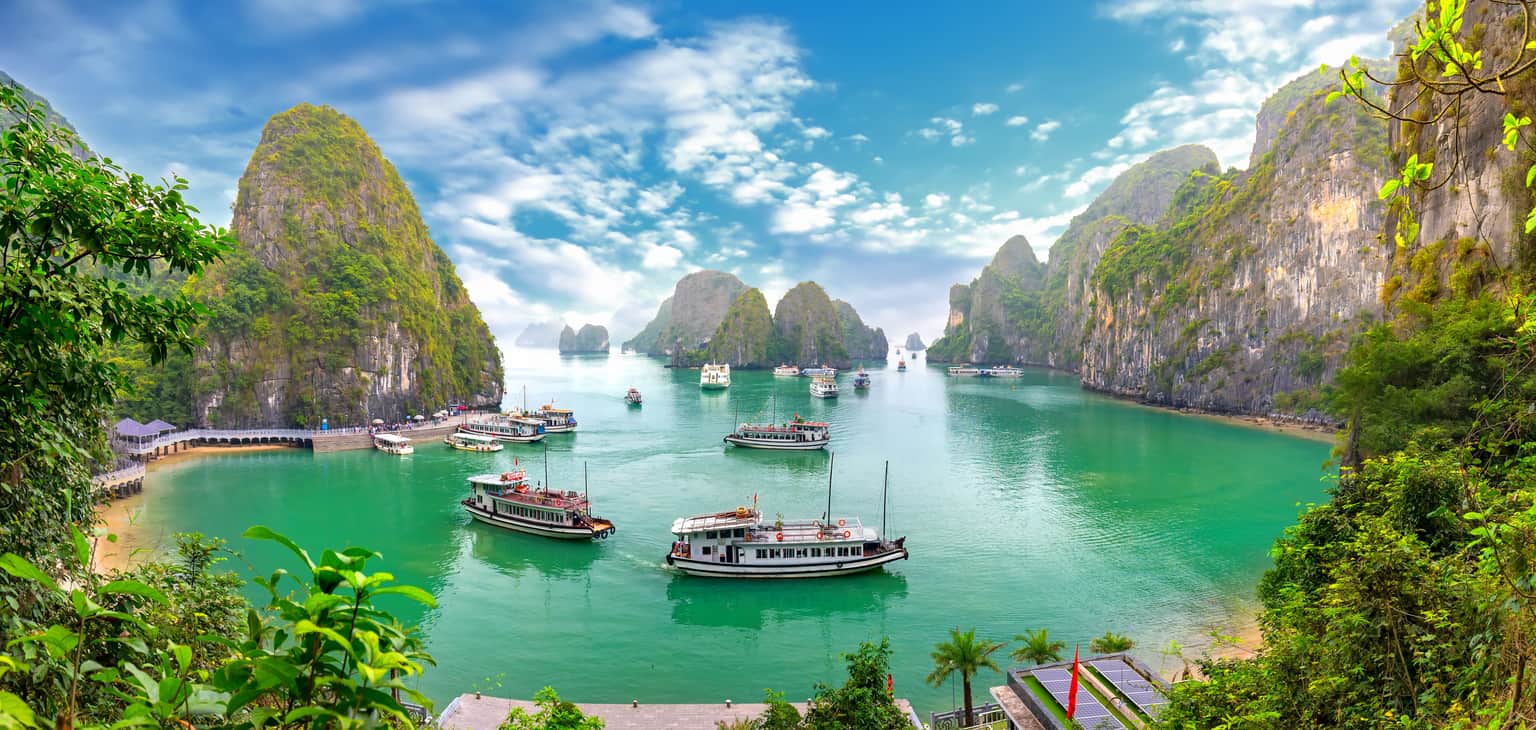 Panoramic views of Halong Bay