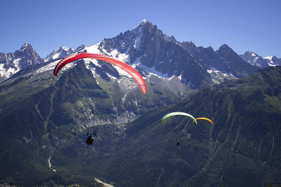 Paragliding in Solang Valley, Manali