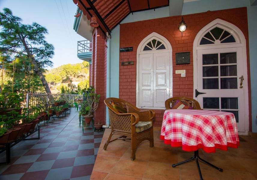 A Picturesque Homestay in the Countryside of Kasauli Image