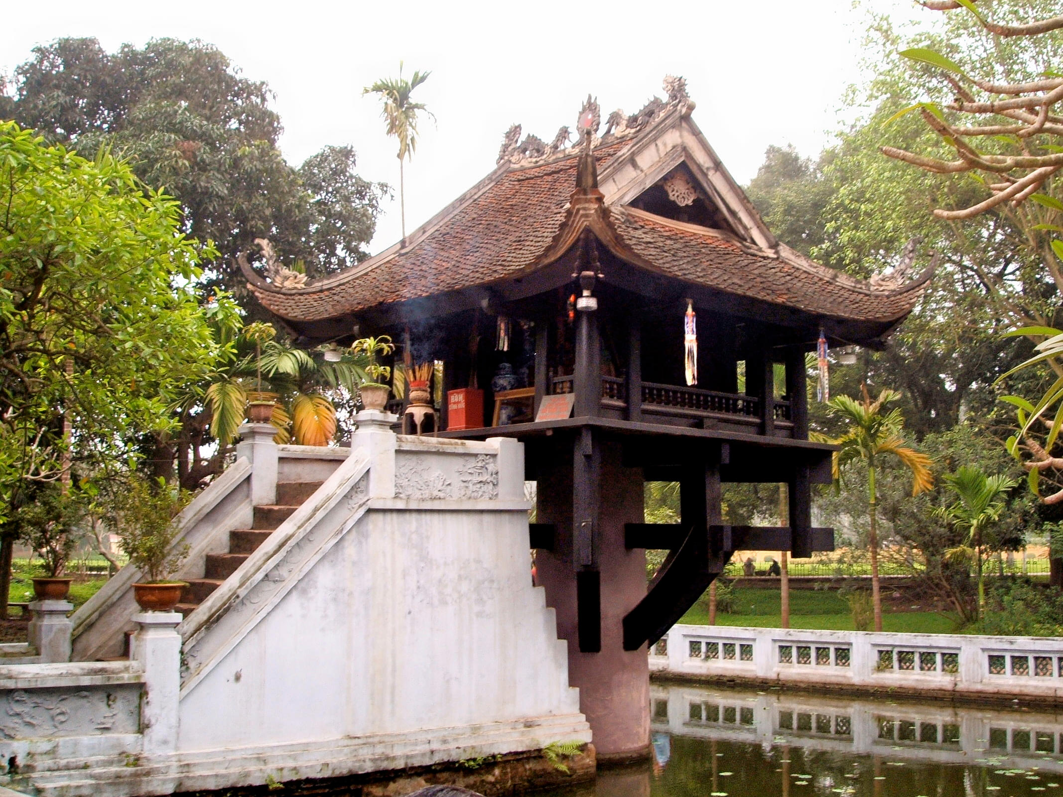 One Pillar Pagoda Overview