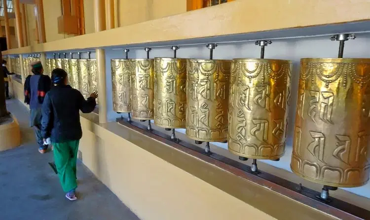 Tsug La Khang (Dalai Lama's Temple)