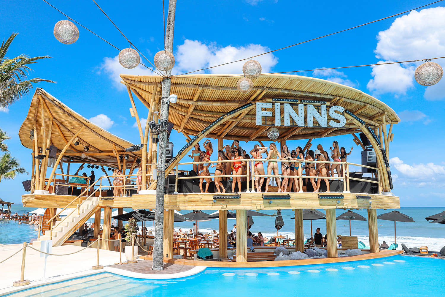 Party at the beach clubs: