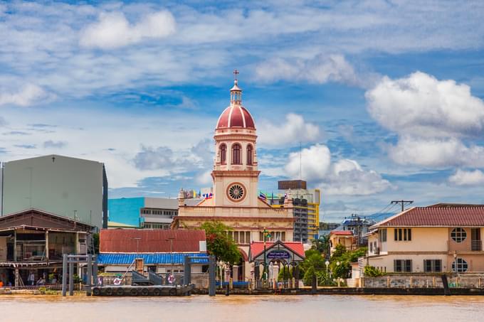 Santa Cruz Church Bangkok.jpg