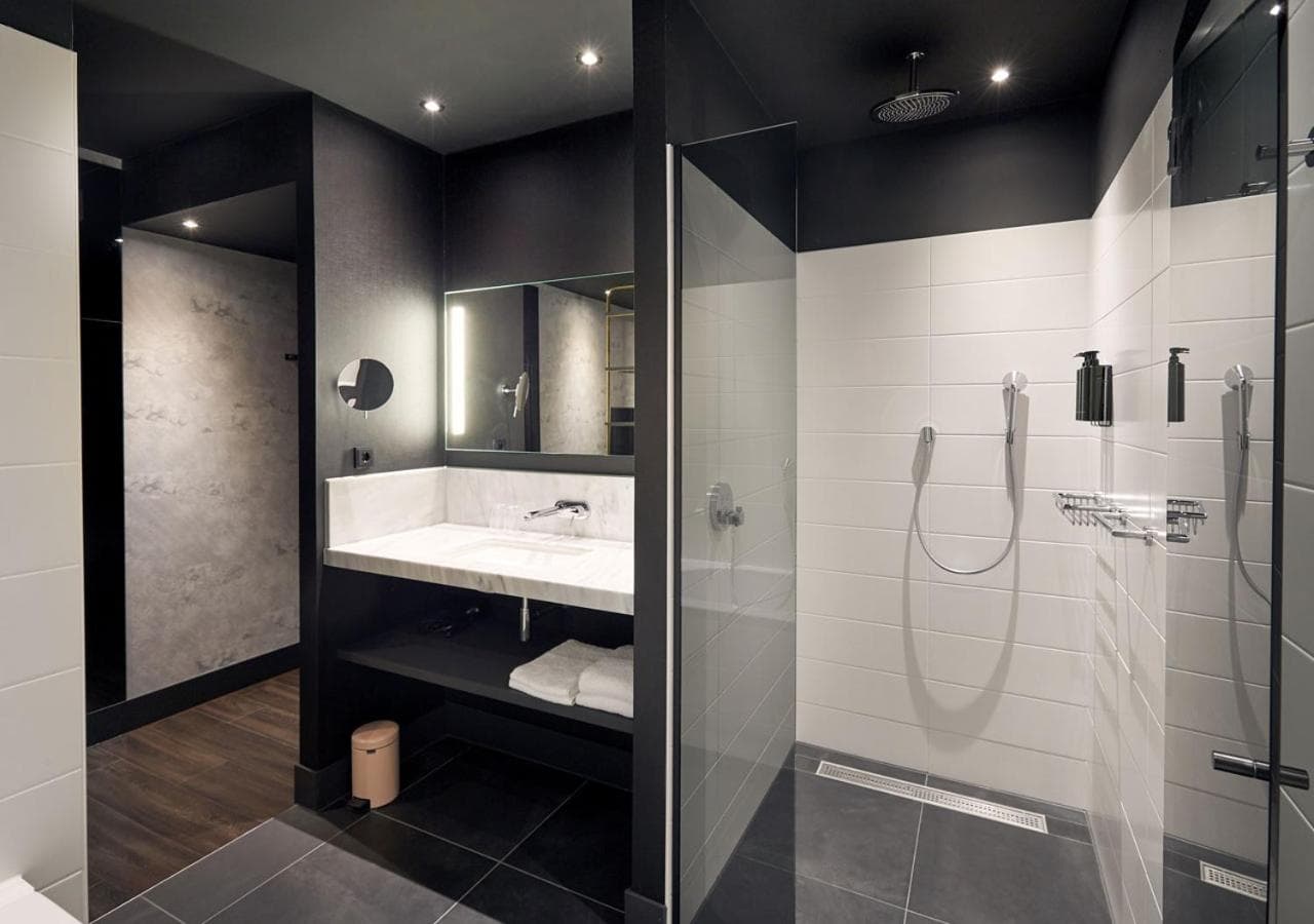 Van Der Valk, Amsterdam