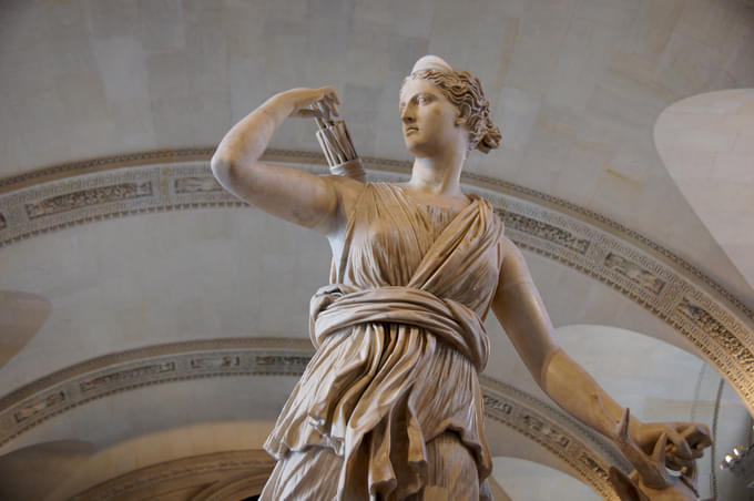 Diana of Versailles, Louvre