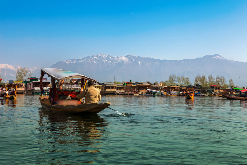 Shikara rides in Srinagar