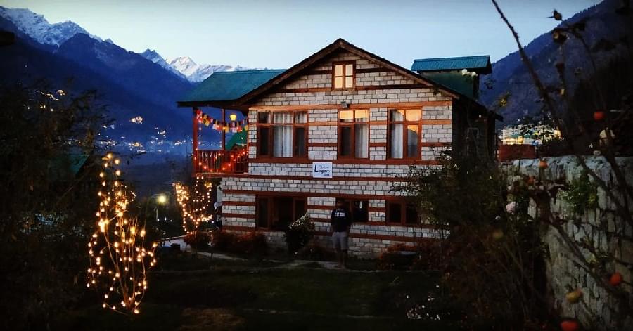Experiential Chalet Homestay in Manali Image
