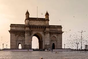 Go for Morning Bicycle Tour in Mumbai and explore Gateway of India