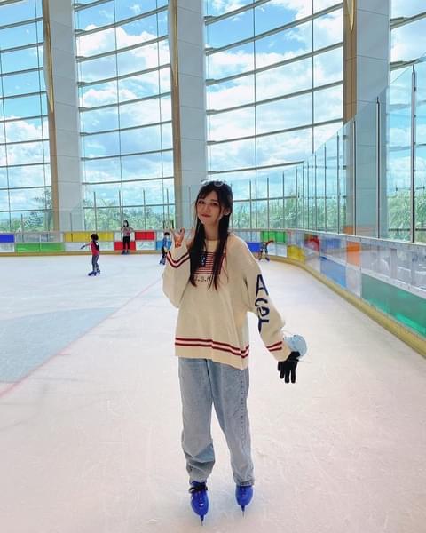 Capture Your Unforgettable Moments Gliding on Ice at Icescape Ice Rink
