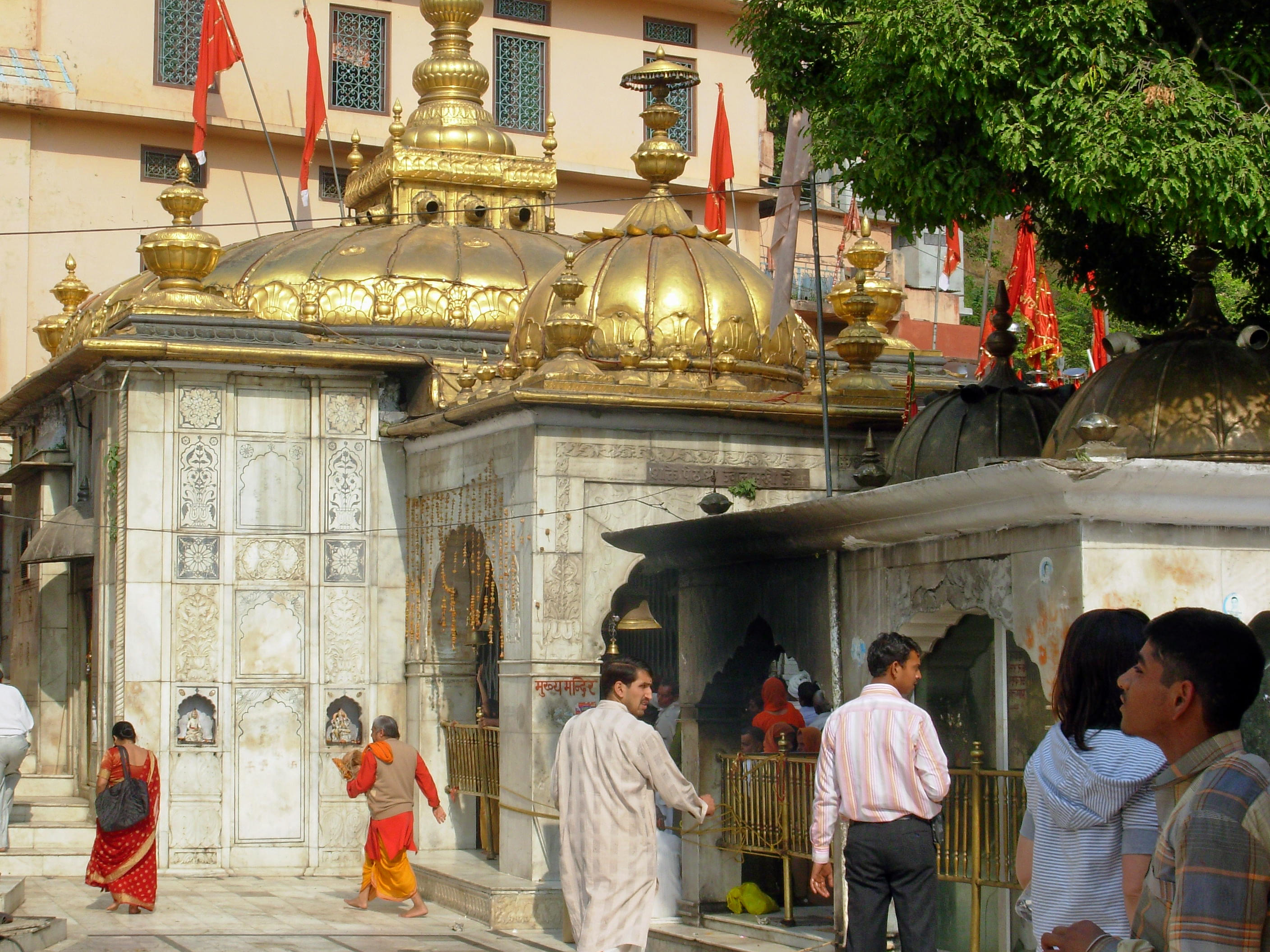Jwalamukhi Devi Temple Overview