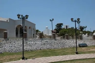 Walk Through the Colonial Architecture