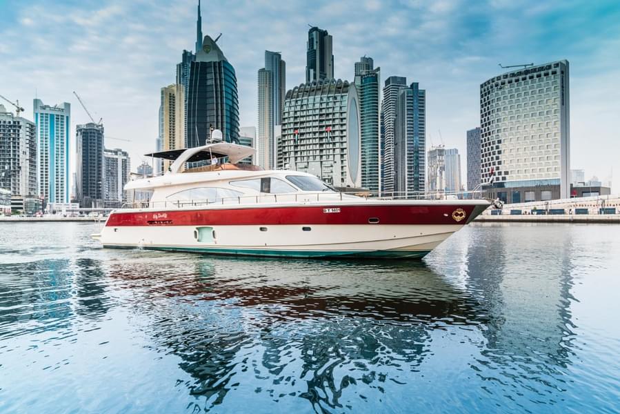 Dubai Marina Super Yacht Cruise Image