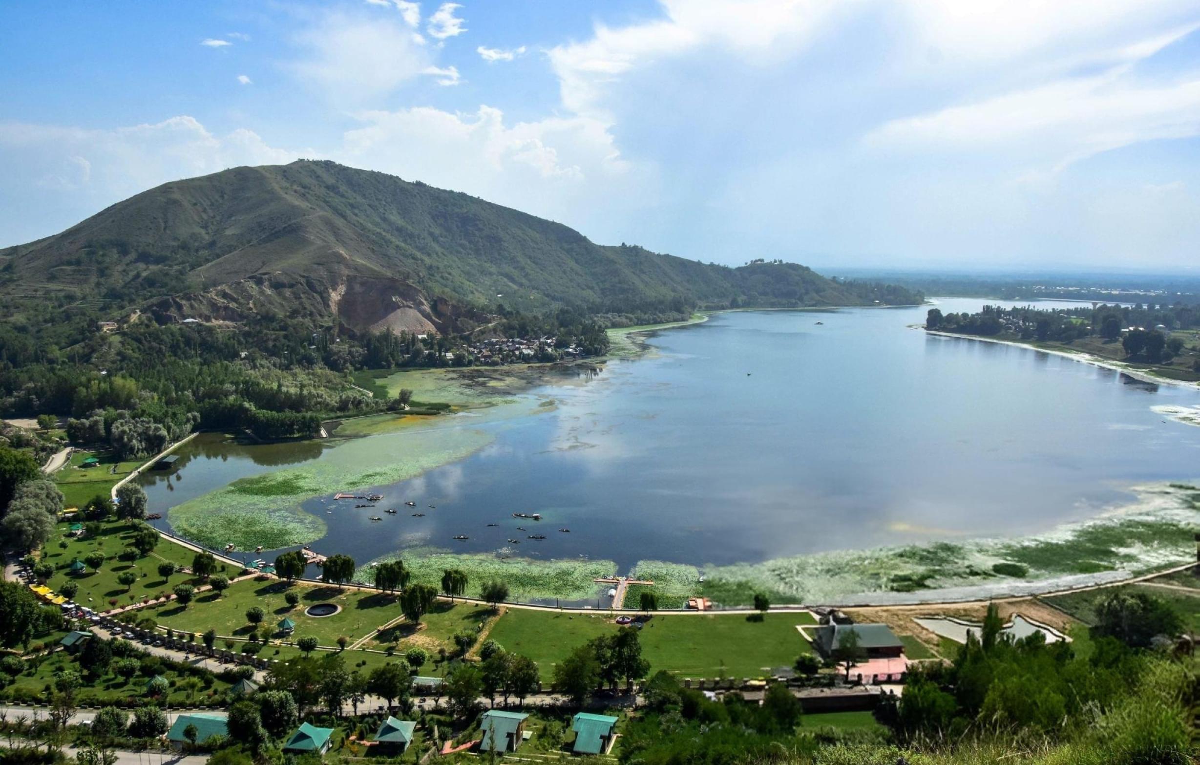 Manasbal Lake Overview