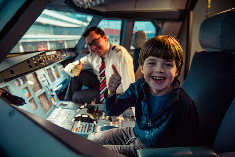 JetSim Flight Simulator Experience Image