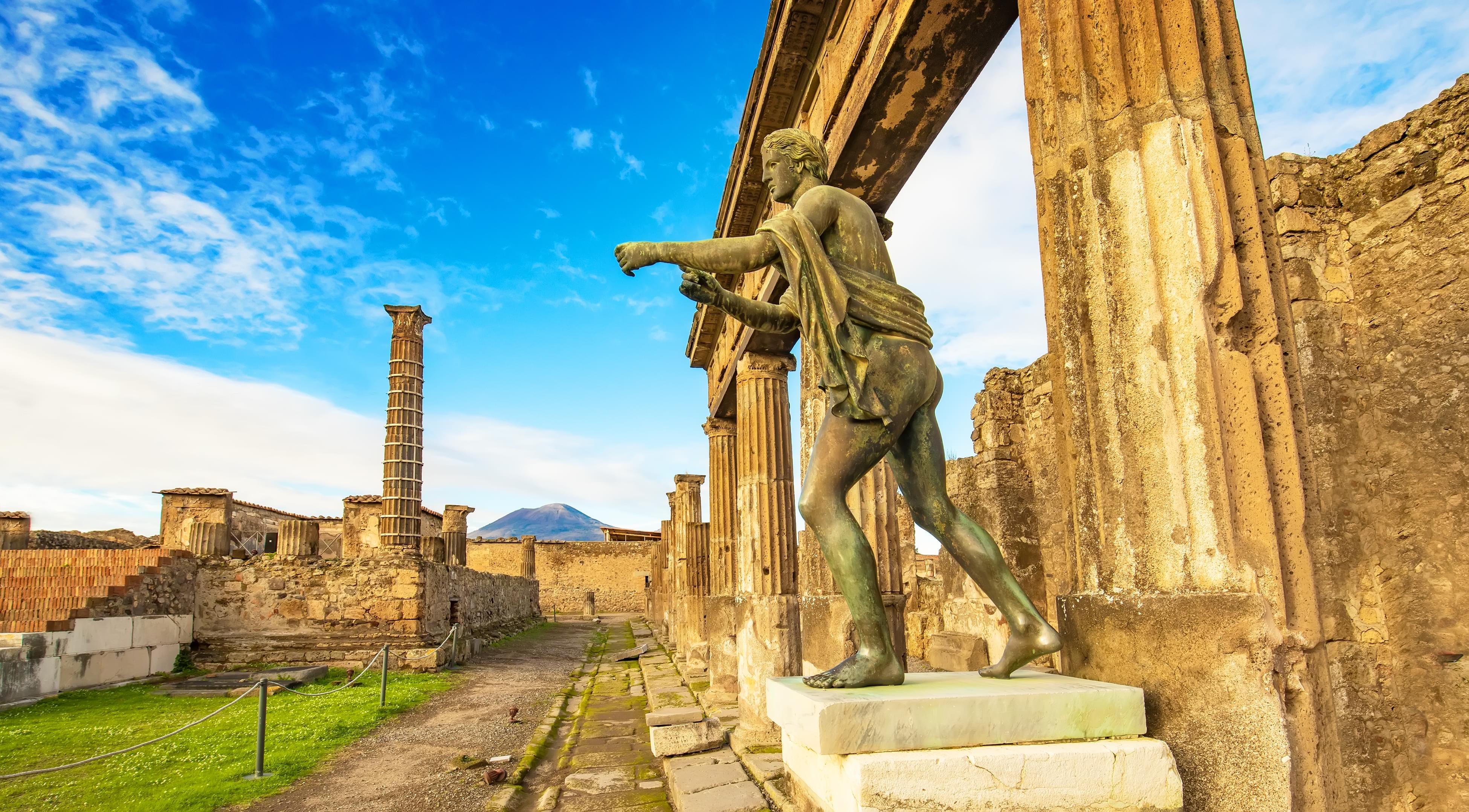 Day Trip to Pompeii and Herculaneum from Naples