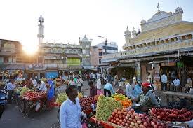 Explore Over 800 Vibrant Shops