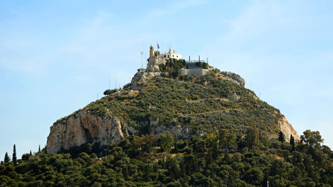Hike Lycabettus Hill.jpg