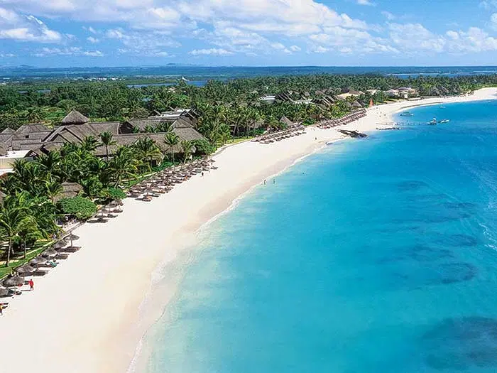 Baie Du Tombeau Beach