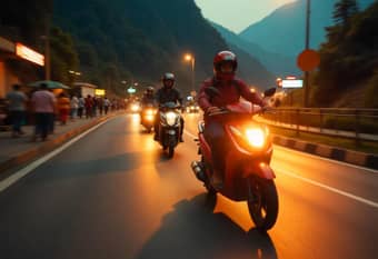  Feel the breeze and explore Manali on two wheels
