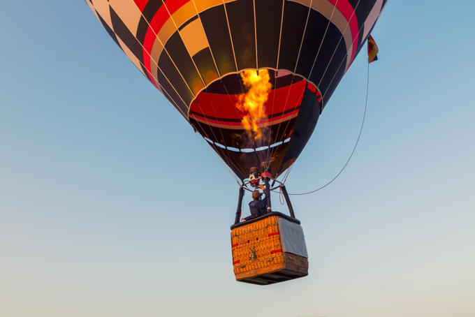 hot air balloon