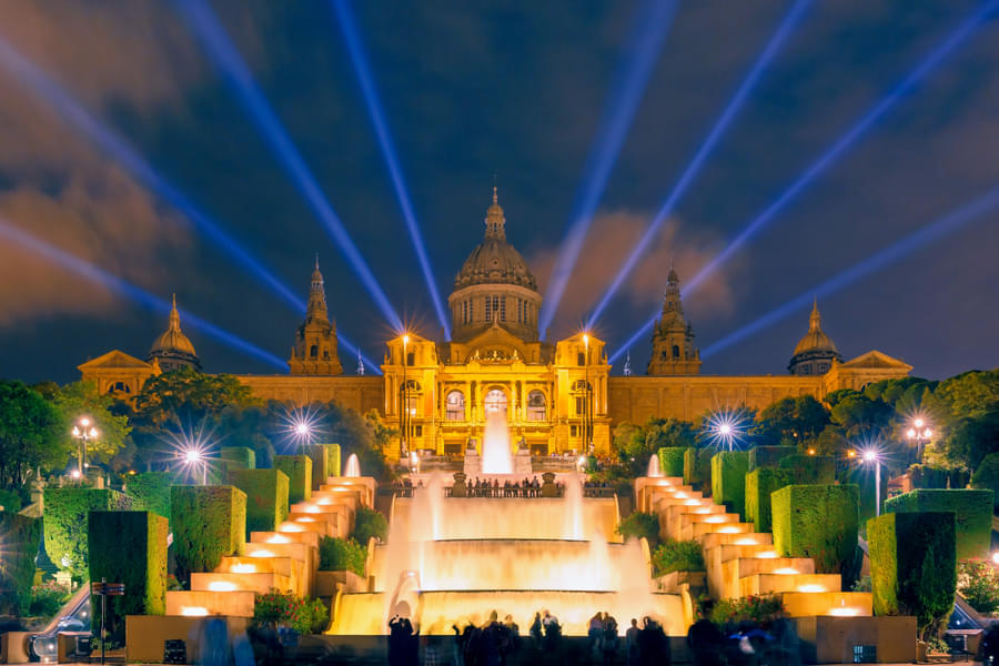 Explore the Montjuic Castle with your companions