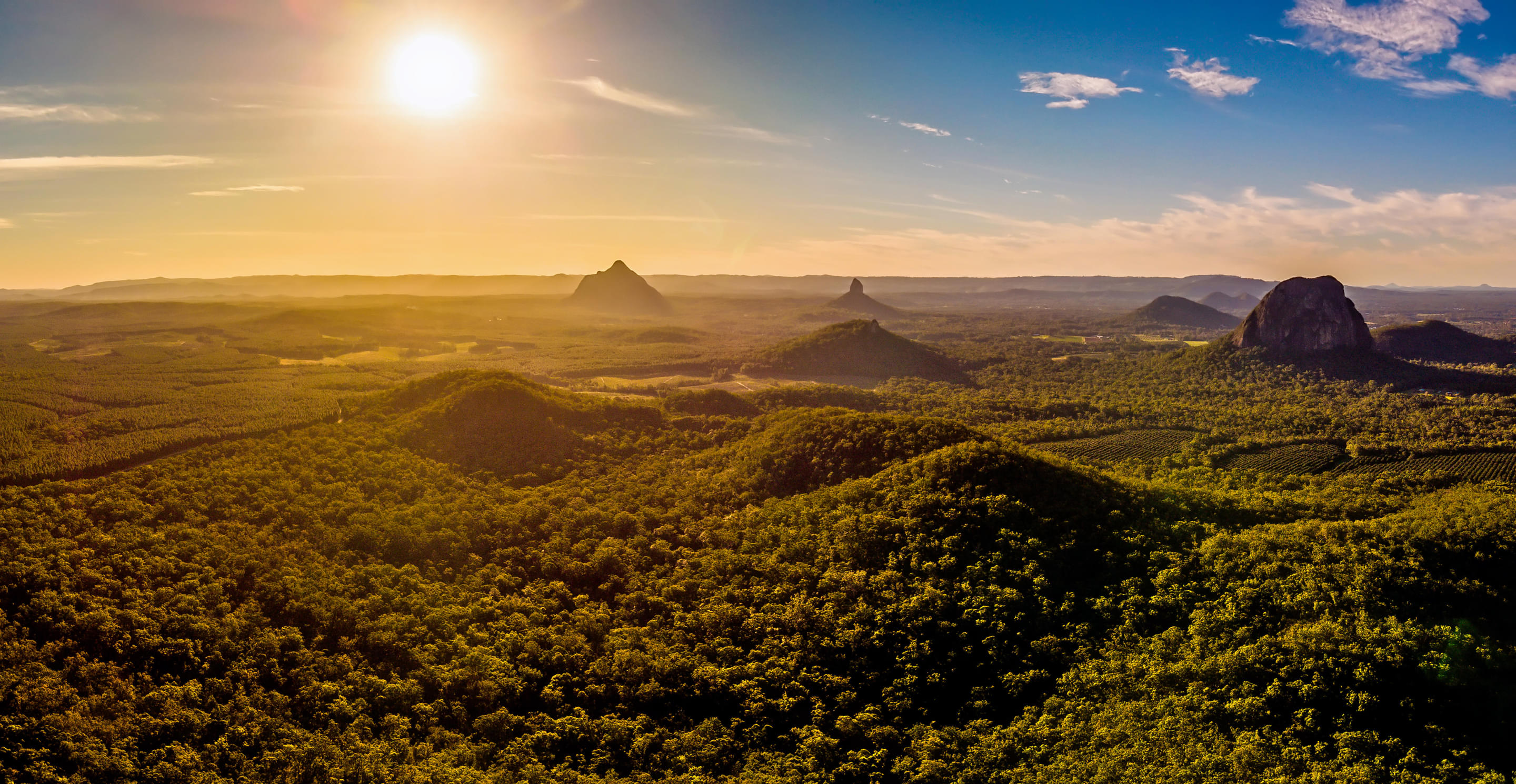 Glass House Mountains Overview