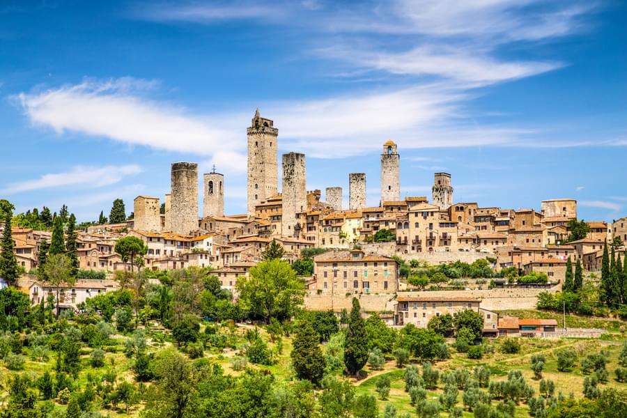 Take a tour of San Gimignano
