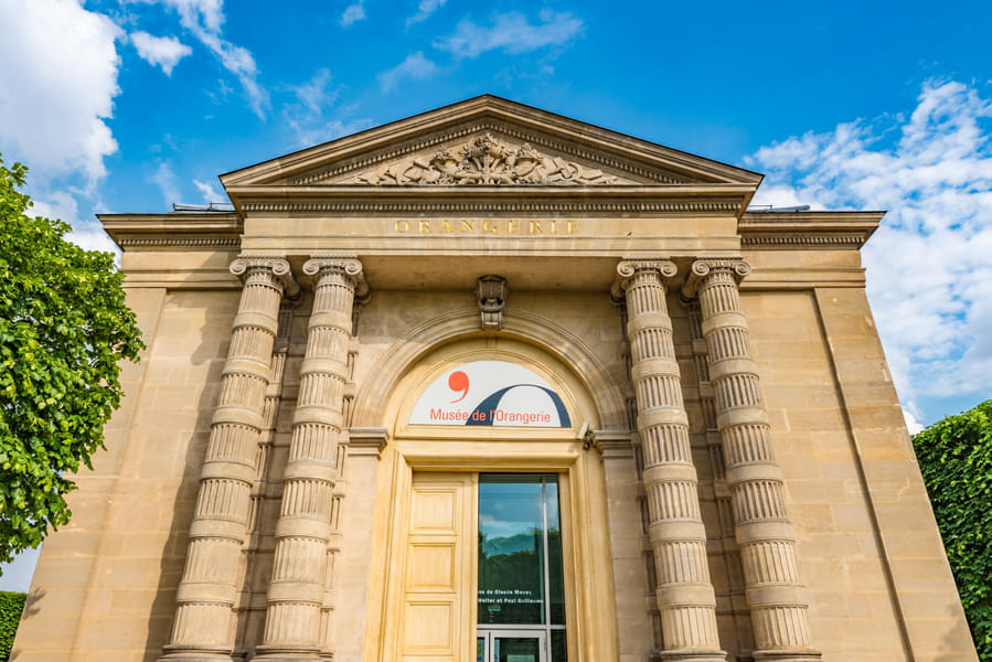 Explore the Musée de l'Orangerie and see the impressionist masterpieces