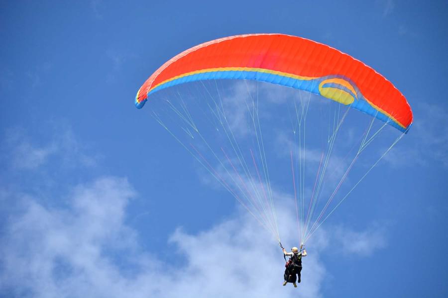 Paragliding in Nainital Image