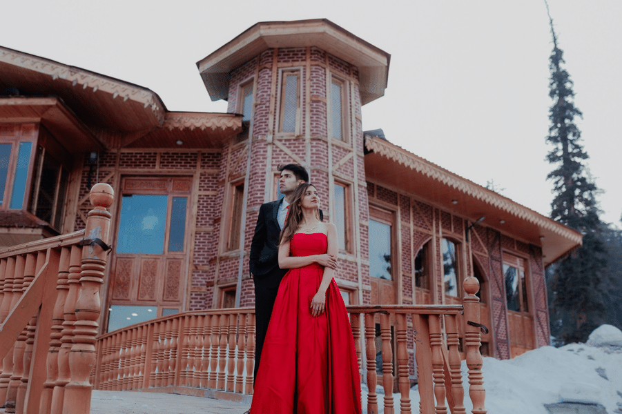 Indulge in Romance | Kashmir Honeymoon Luxury DEAL Image