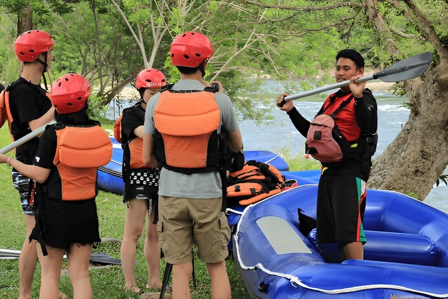 Barapole River Rafting in Coorg Image