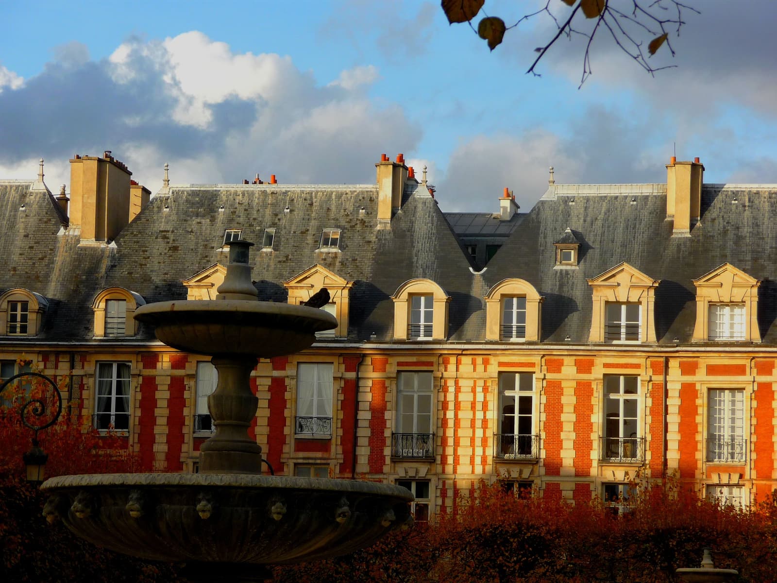 Place des Vosges, Paris Choses à faire et à voir, histoire et conseils