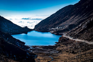 Trip to Tsomgo Lake and Baba Mandir from Gangtok