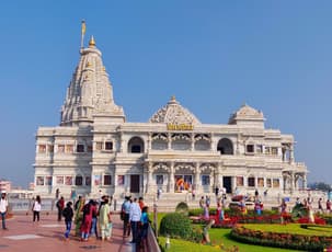 7623hm47ypzfumyusxtin33ls4fe shutterstock 2478181669