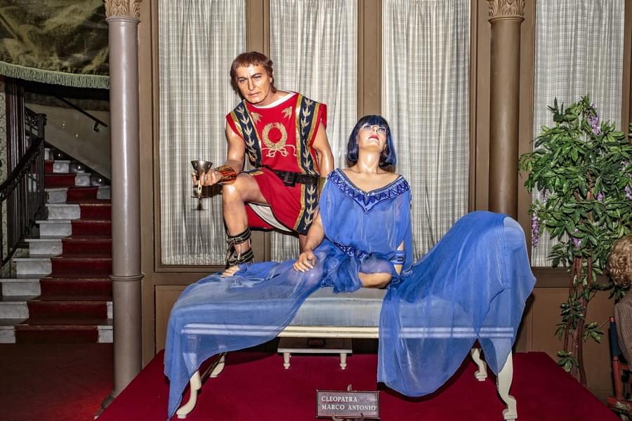 Get the opportunity to see Antony and Cleopatra casually sitting on a sofa
