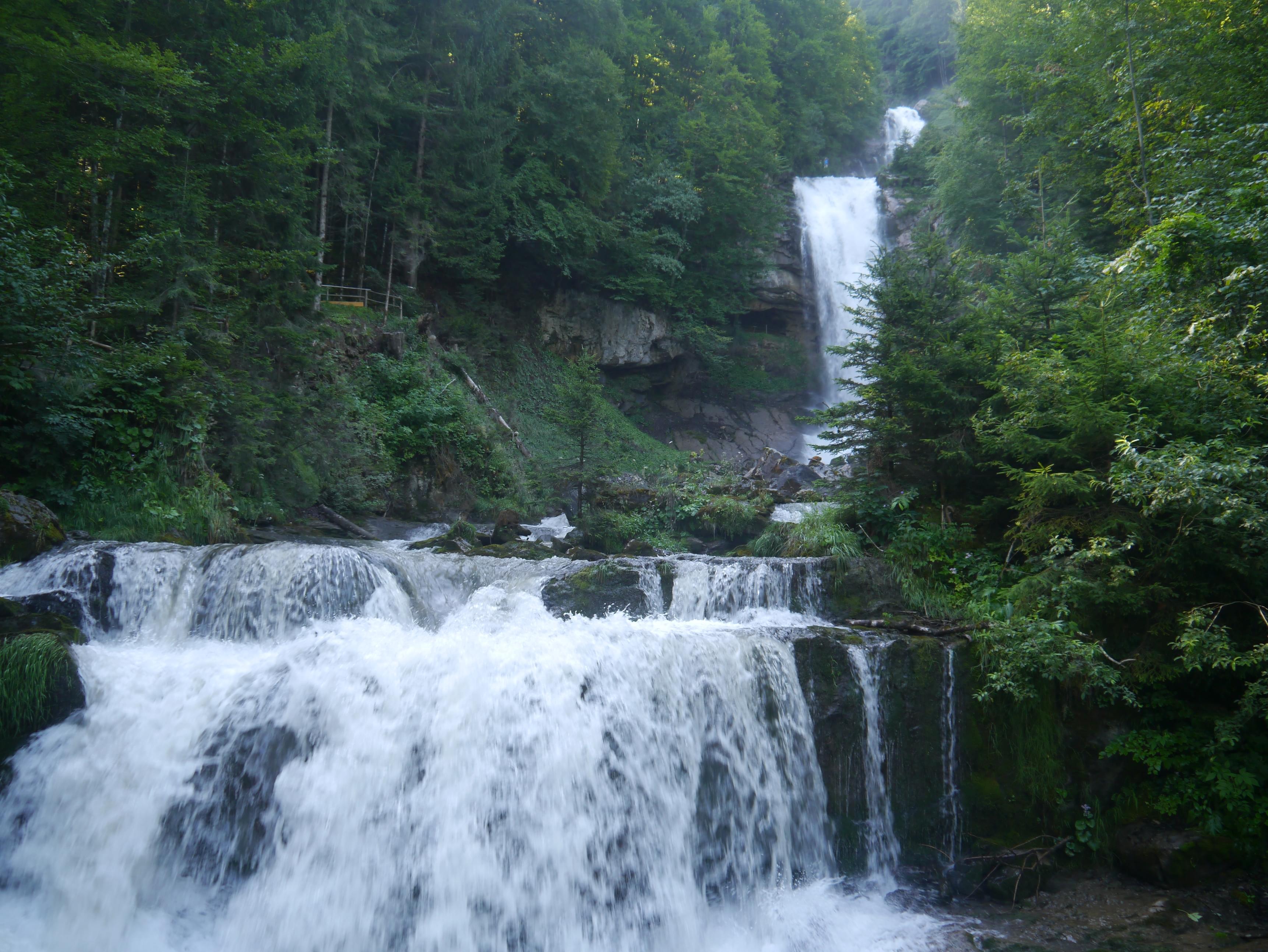Hike to the Giessbach Waterfalls