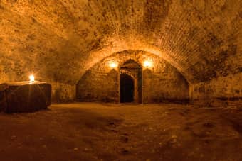 Welcome to the Underground Vaults of Edinburgh