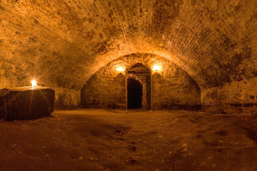 Edinburgh Underground Vaults Tour Image