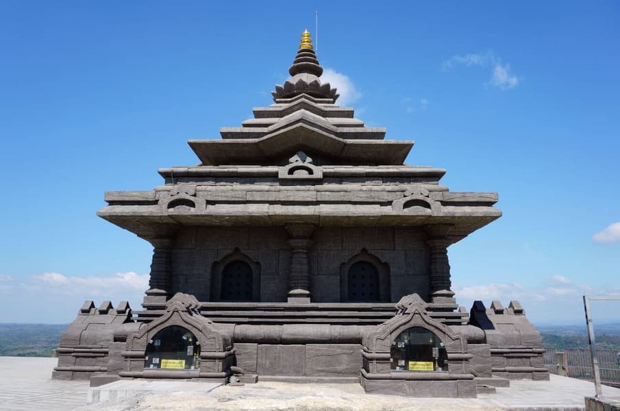 Trip to Jatayu Earth Center, Kerala Image