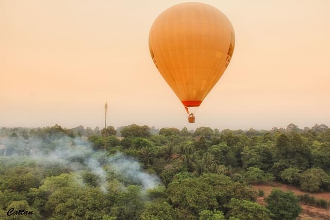 Aangkor Wat Hot Air Balloon