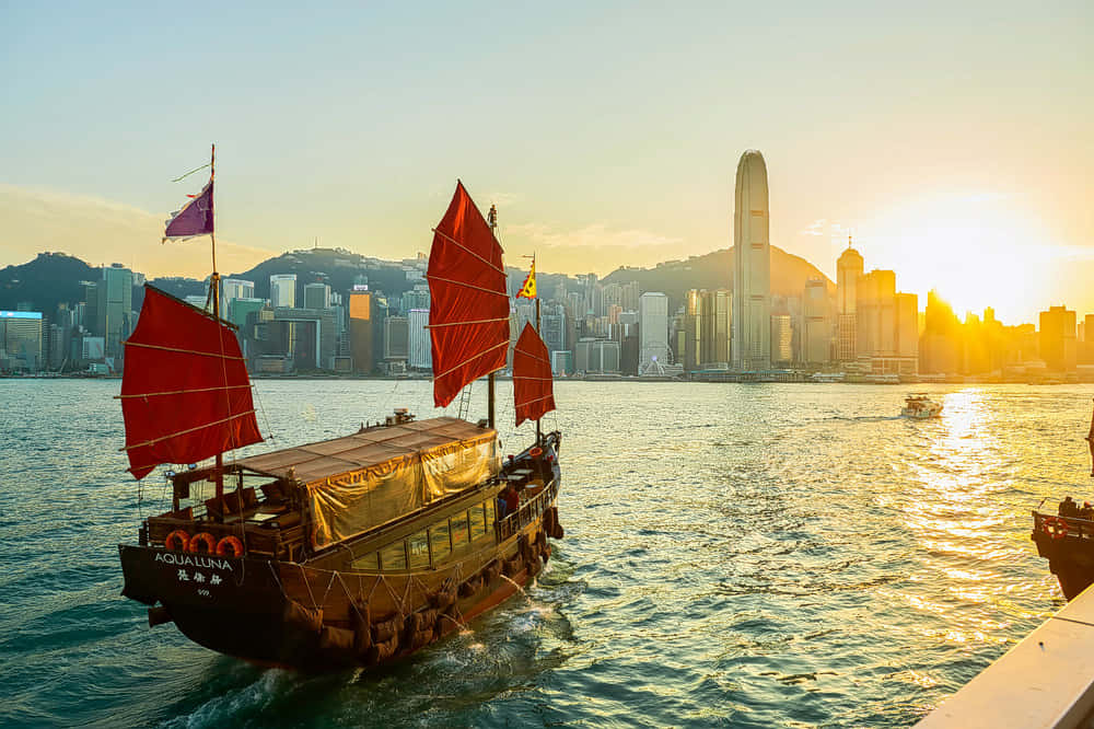 Aqualuna Evening Sail Hong Kong